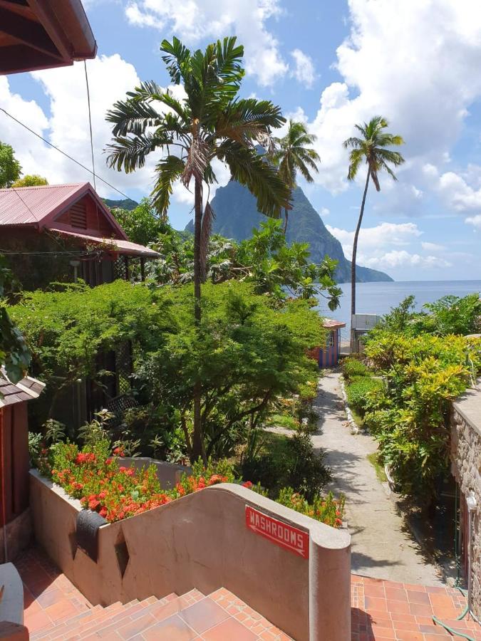 Hummingbird Beach Resort Soufriere Exterior photo