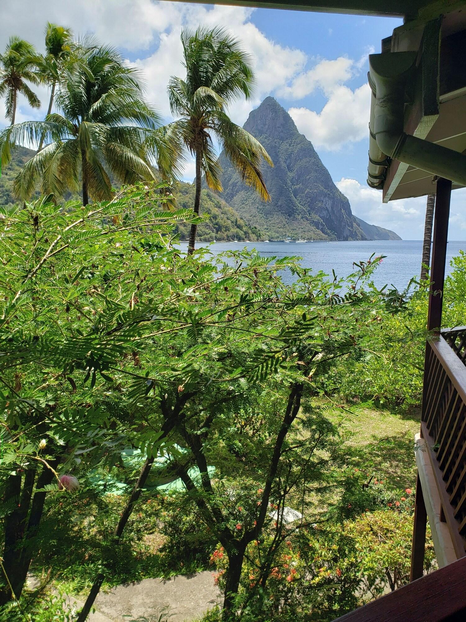 Hummingbird Beach Resort Soufriere Exterior photo